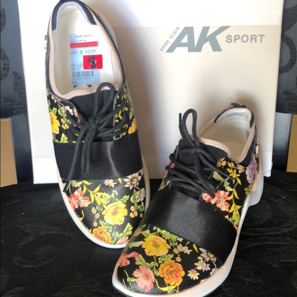 ak sport sneakers
